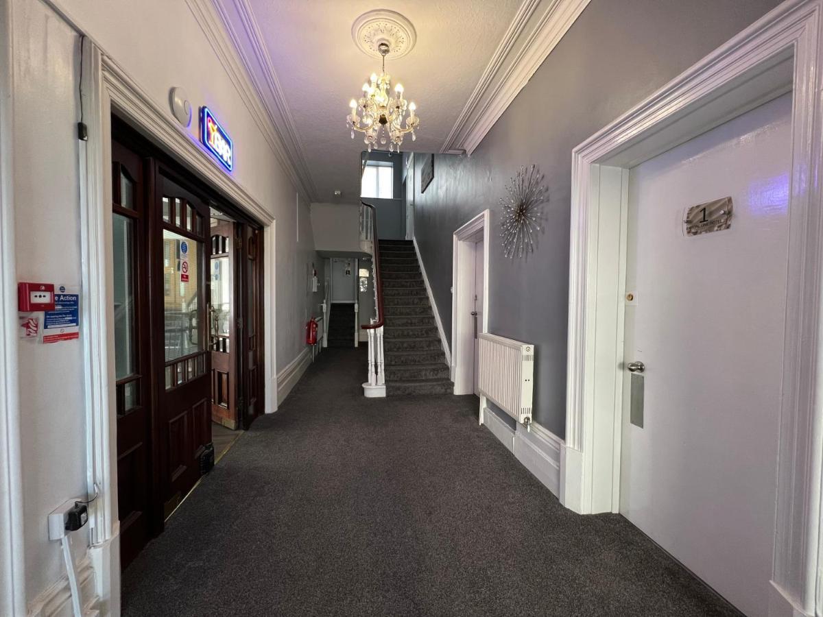 Capital One Hotel Борнмут Экстерьер фото
